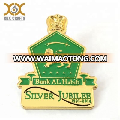 high quality custom souvenir metal eagle badge gold lion free sample metal lapel pin